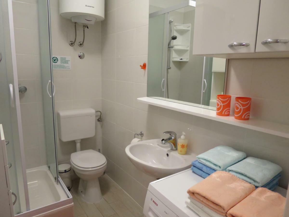 Apartments Kuzmanic Omis Luaran gambar