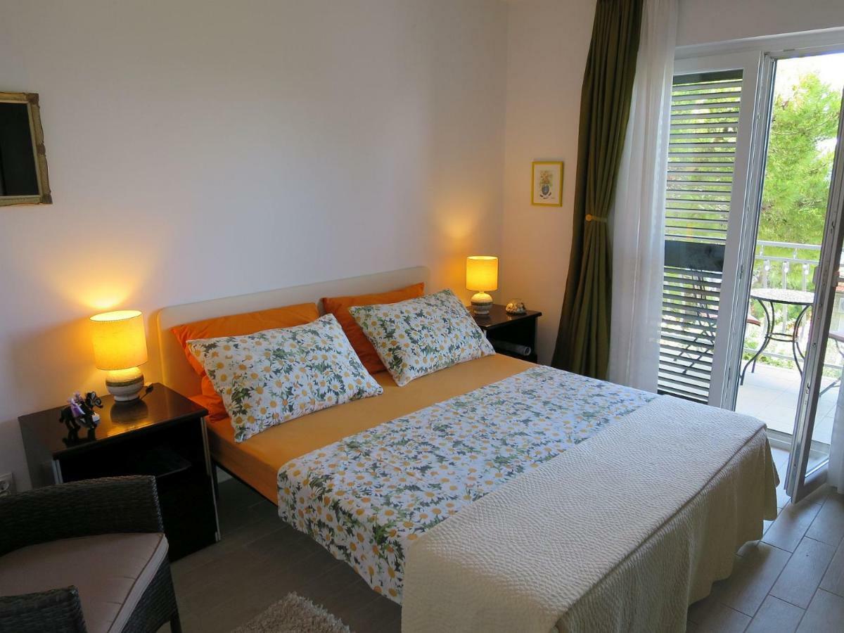 Apartments Kuzmanic Omis Luaran gambar