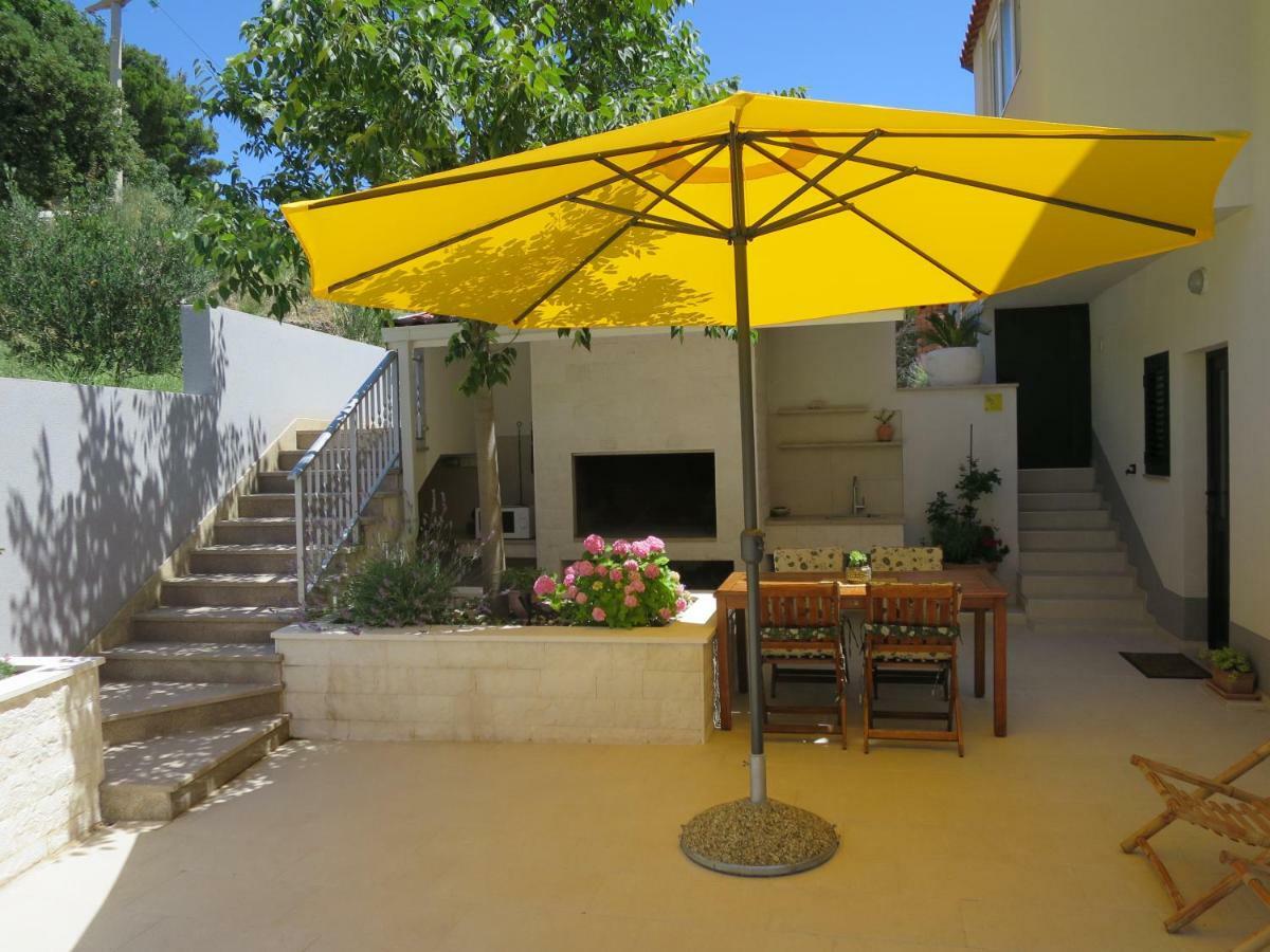 Apartments Kuzmanic Omis Luaran gambar